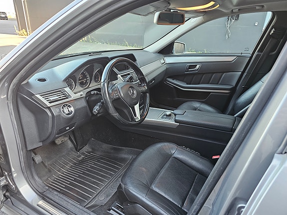 Mercedes-Benz E220 d 15 of 26