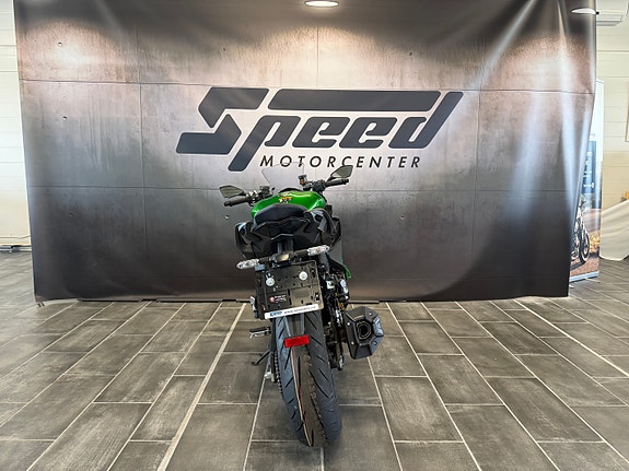 Kawasaki Ninja 1100SX SE 6 of 14