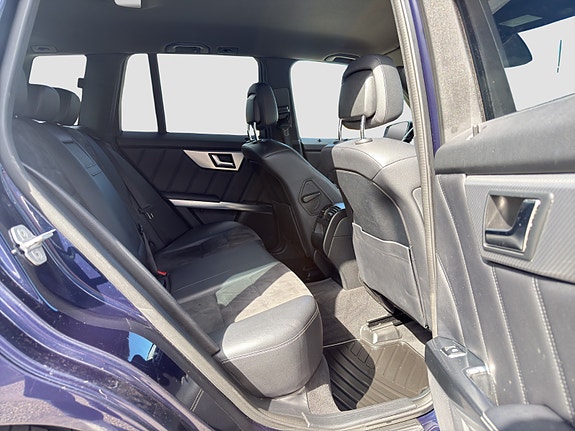 Mercedes-Benz GLK220 23 of 25