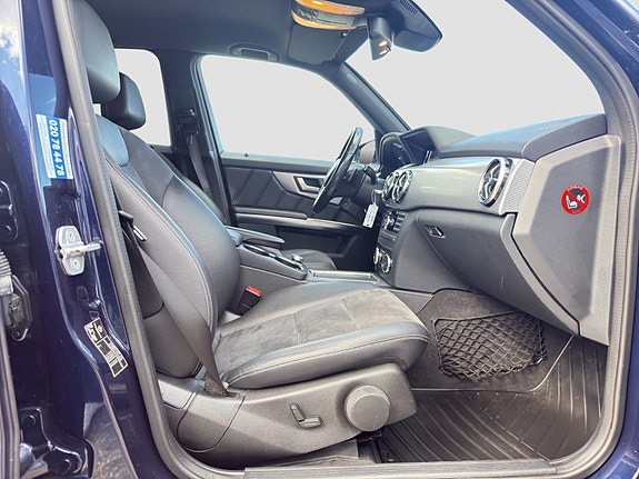 Mercedes-Benz GLK220 22 of 25