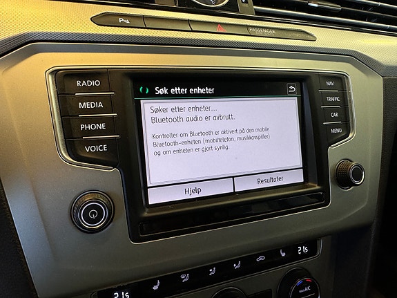 Volkswagen Passat 24 of 30