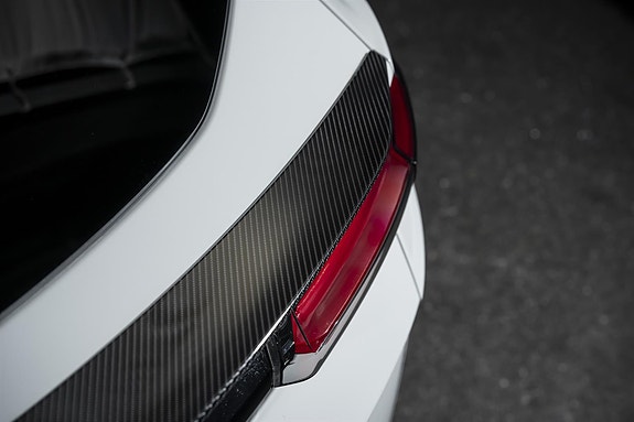 Lamborghini Urus 11 of 30