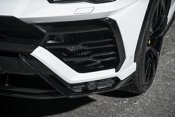 Lamborghini Urus 15 of 30
