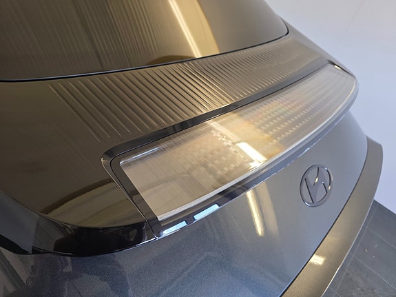 Hyundai Ioniq 6 17 of 30