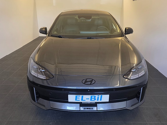 Hyundai Ioniq 6 2 of 30