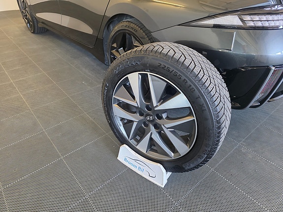 Hyundai Ioniq 6 16 of 30