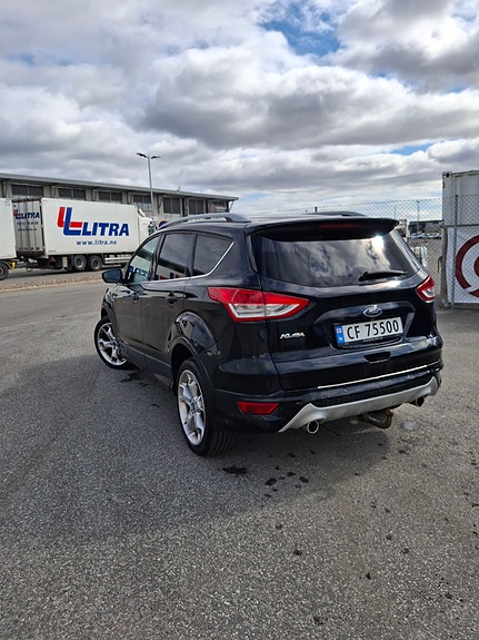 Ford Kuga 7 of 17