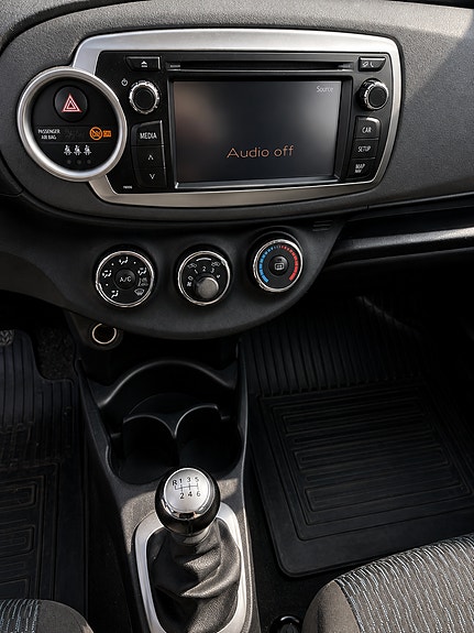 Toyota Yaris 11 of 12