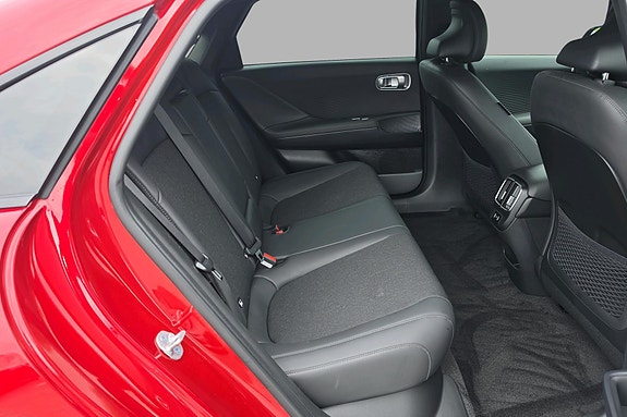 Hyundai Ioniq 6 17 of 30