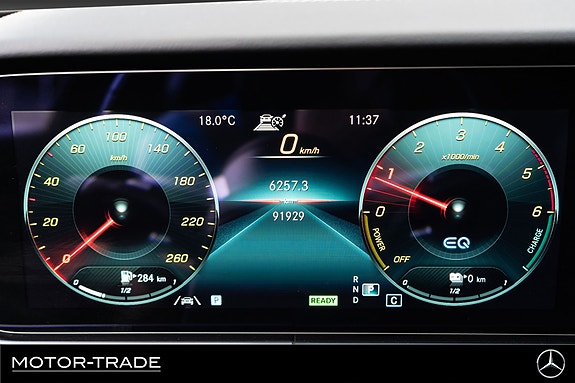 Mercedes-Benz E300 de 17 of 30