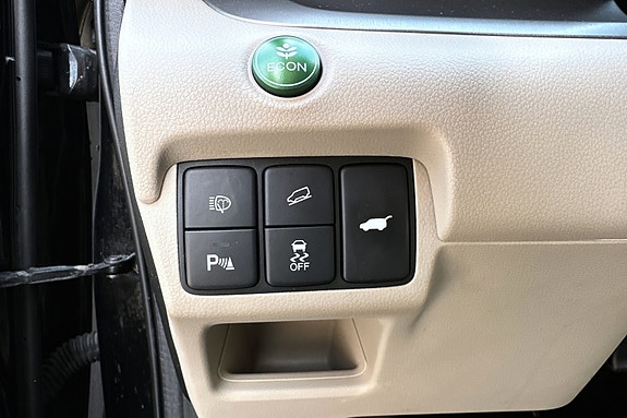 Honda CR-V 13 of 30