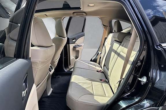 Honda CR-V 16 of 30