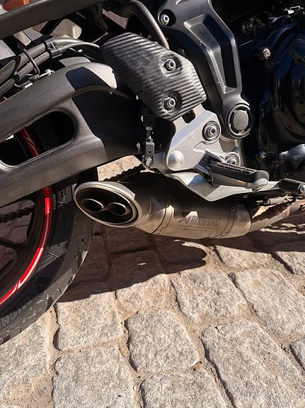 Yamaha MT-07 4 of 6