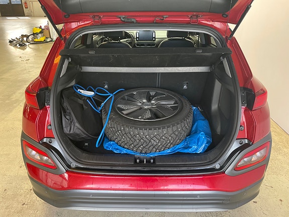 Hyundai Kona 8 of 30