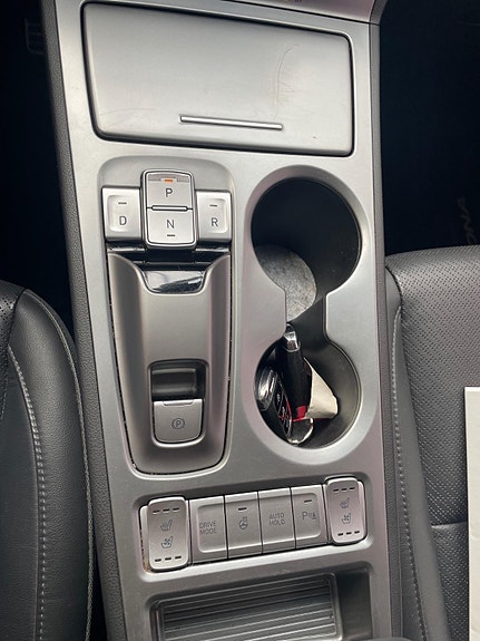 Hyundai Kona 15 of 30