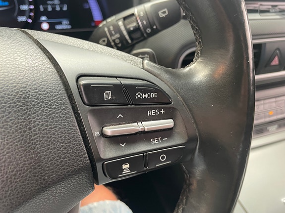 Hyundai Kona 26 of 30