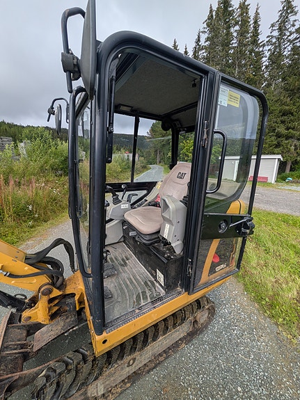 Cat 301.8 med maskintralle 7 of 9