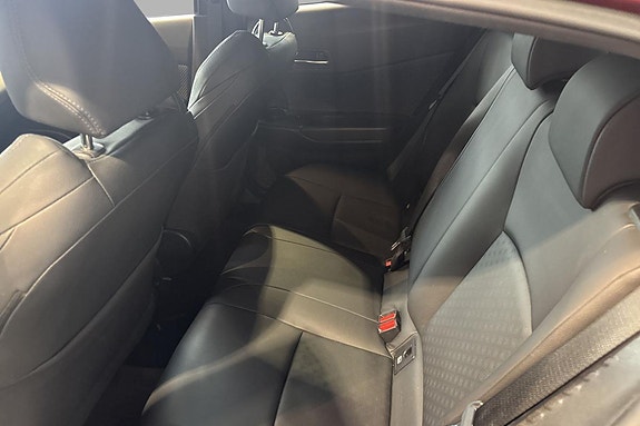 Toyota C-HR 16 of 20