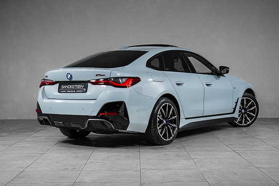 BMW i4 4 of 26
