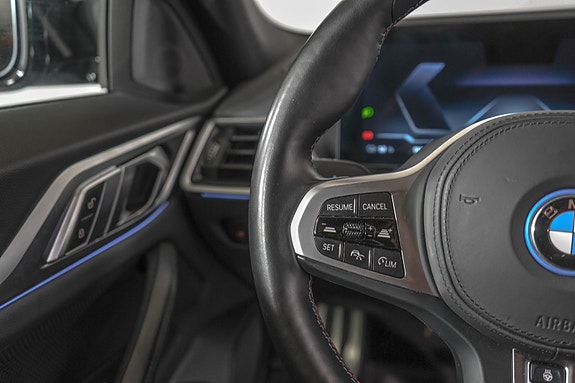BMW i4 21 of 26