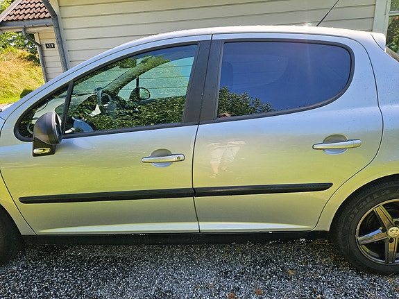 Peugeot 207 8 of 30