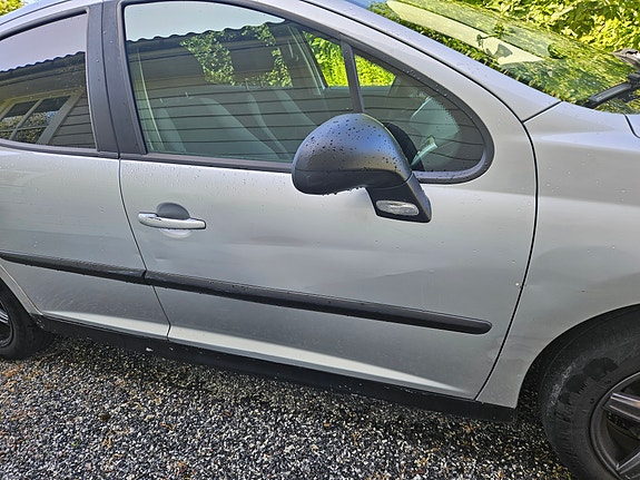 Peugeot 207 4 of 30