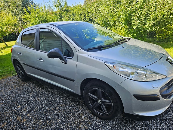 Peugeot 207 3 of 30