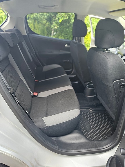 Peugeot 207 25 of 30