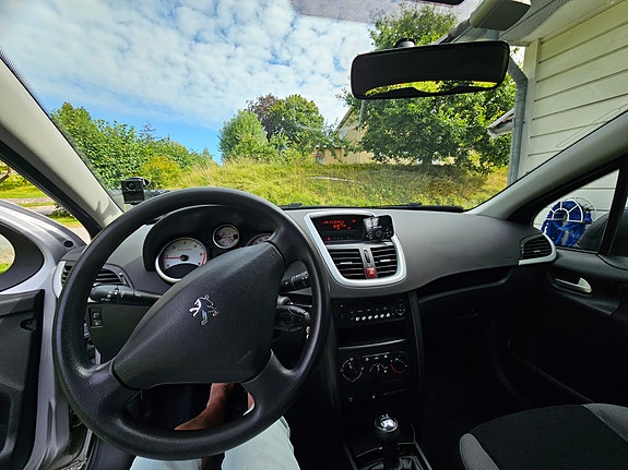 Peugeot 207 14 of 30