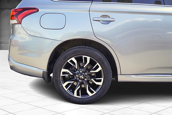 Mitsubishi Outlander 4 of 30