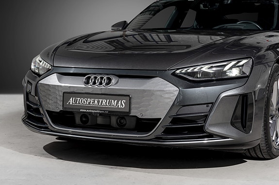 Audi e-tron GT 2 of 30