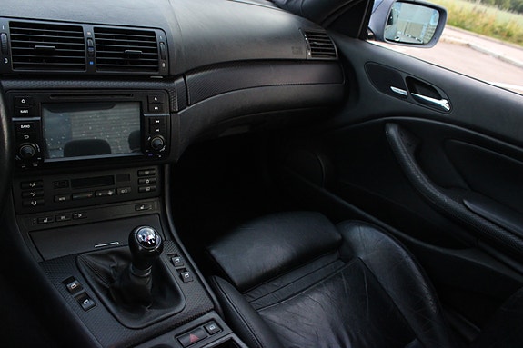 BMW 330Ci 13 of 17