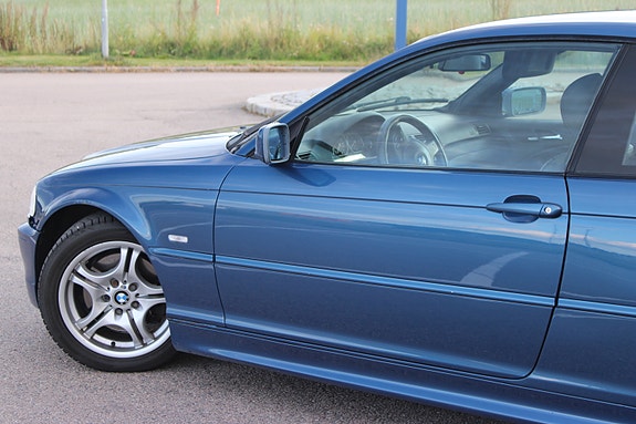 BMW 330Ci 10 of 17
