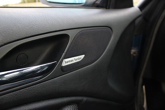 BMW 330Ci 15 of 17