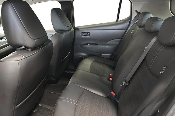 Nissan Leaf 7 of 29
