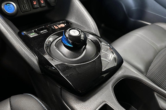 Nissan Leaf 14 of 29