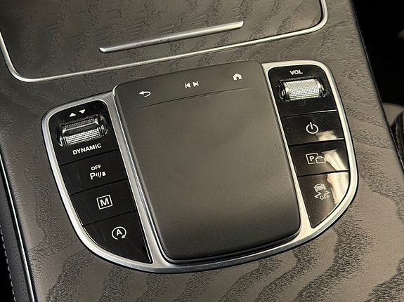 Mercedes-Benz GLC220 d 25 of 30