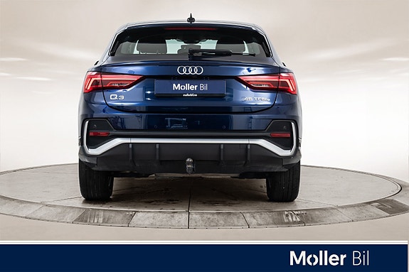 Audi Q3 4 of 22