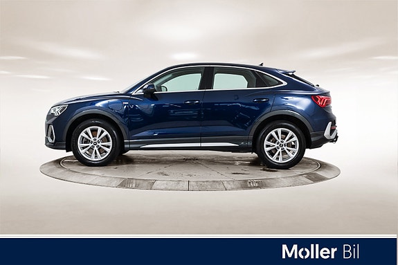 Audi Q3 2 of 22