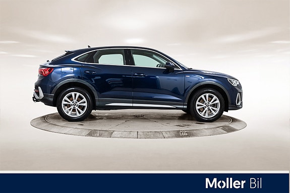 Audi Q3 6 of 22