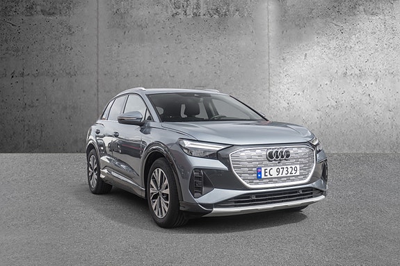 Audi Q4 e-tron 3 of 30