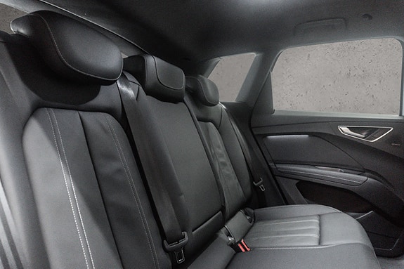 Audi Q4 e-tron 18 of 30