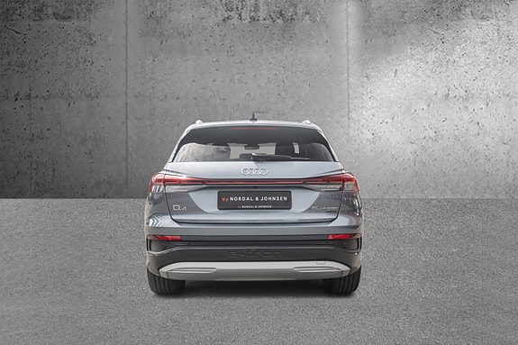 Audi Q4 e-tron 6 of 30