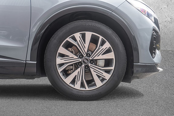 Audi Q4 e-tron 9 of 30