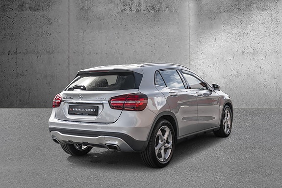 Mercedes-Benz GLA220 d 6 of 30