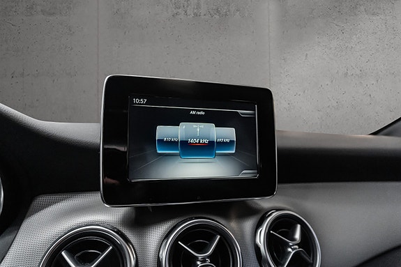 Mercedes-Benz GLA220 d 28 of 30