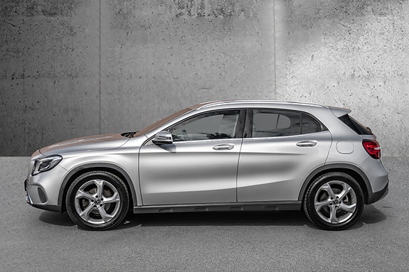 Mercedes-Benz GLA220 d 11 of 30