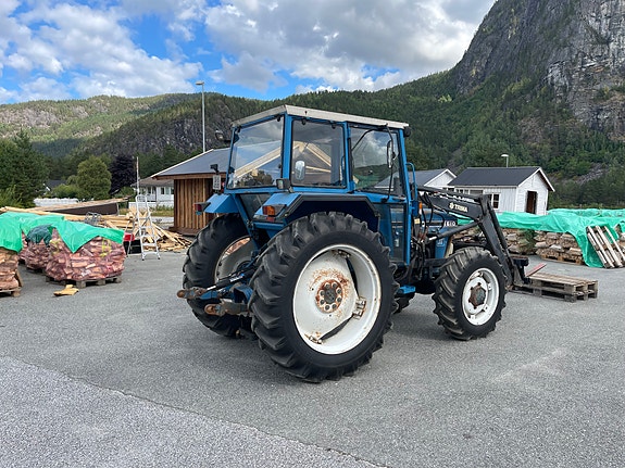 Ford 4610 4x4 4 of 9