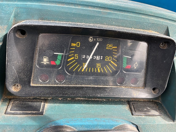 Ford 4610 4x4 9 of 9