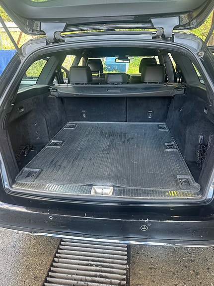 Mercedes-Benz E220 d 8 of 12
